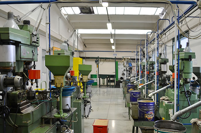 Italian component specialized in miniature components and contact pins